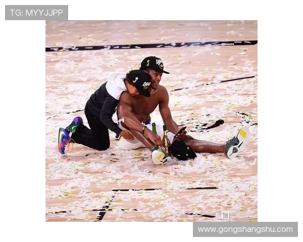 萧华表示休赛期自由球员话题受欢迎但联盟重点并非集中于此 萧华表示休赛期自由球员话题受欢迎但联盟重点并非集中于此