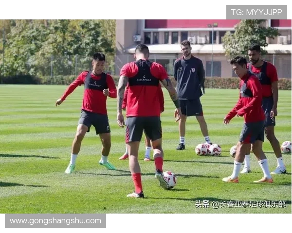 津媒指出亚泰深陷保级危机苏亚雷斯战术理念难助球队突围 津媒指出亚泰深陷保级危机苏亚雷斯战术理念难助球队突围